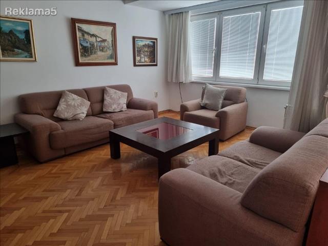 Stan vo Novo Lisice 93m2 so 3 spalni renoviran