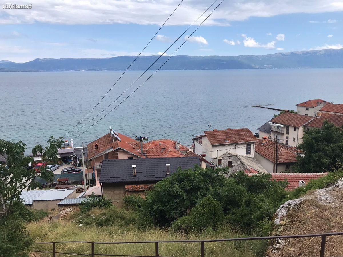 Radozda plot 20 meters from the lake